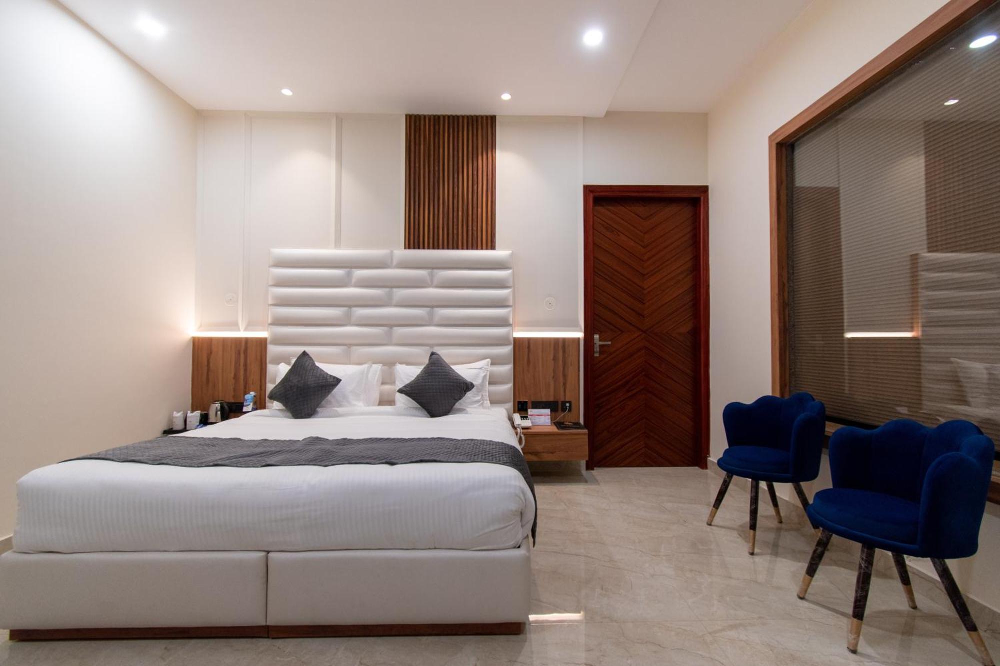 Hotel Miracle Resort ฟักวารา ภายนอก รูปภาพ